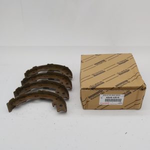 TOYOTA OE REAR BRAKE LINING SET FOR TOYOTA HARRIER ZSU60 / ZSU65 – PART NO: 46540-42010